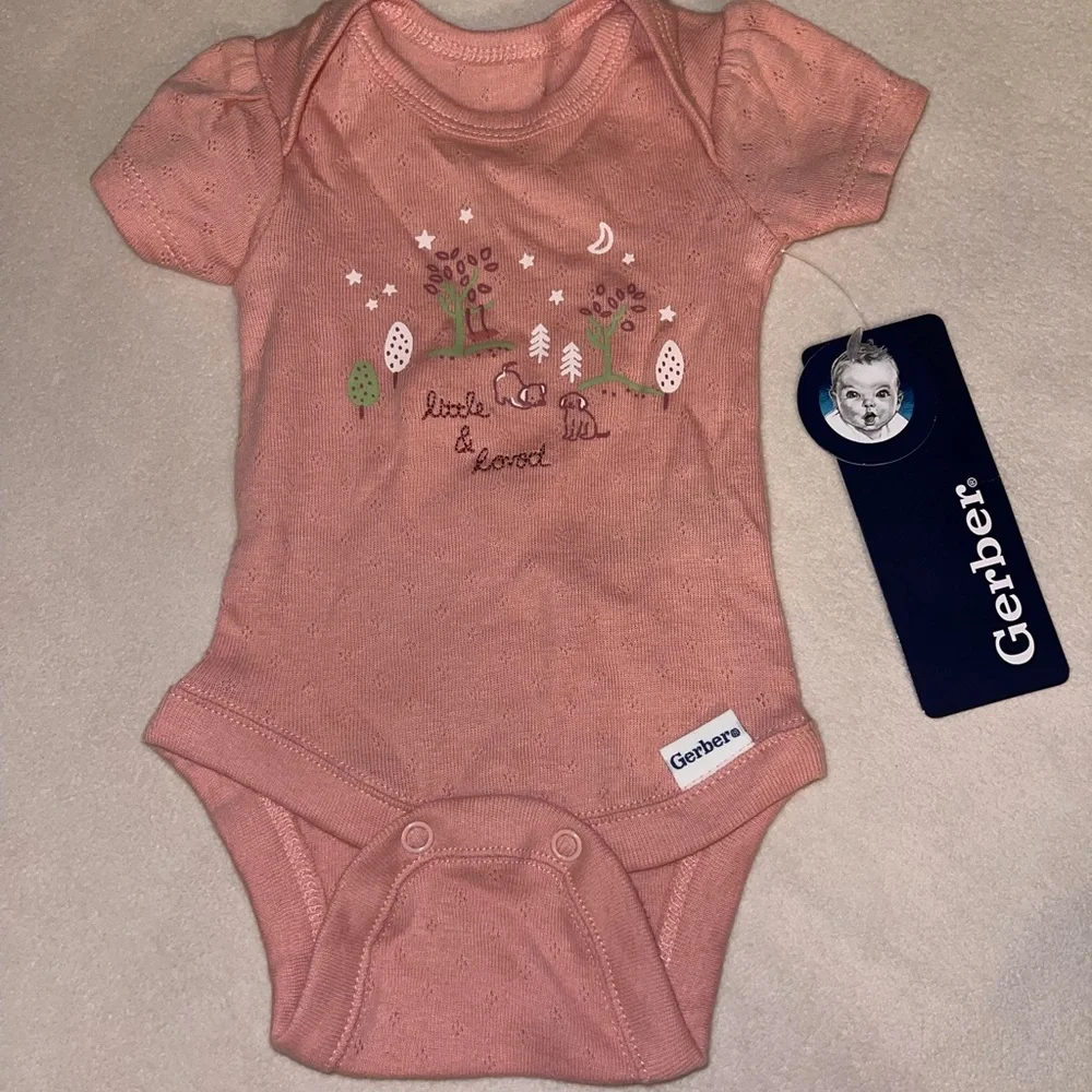 Gerber Peach Bodysuit with Cute Forest‎ Design